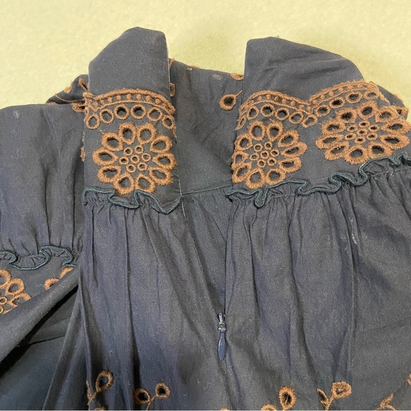 SEE BY CHLOE Floral Embroidered Pleated Navy Mini Skirt Size FR 38 / US 6 - Picture 5 of 11